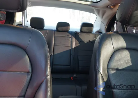 2016 Mercedes-Benz C 300 4Matic from USA, damaged, VIN 55SWF4KB2GU155321